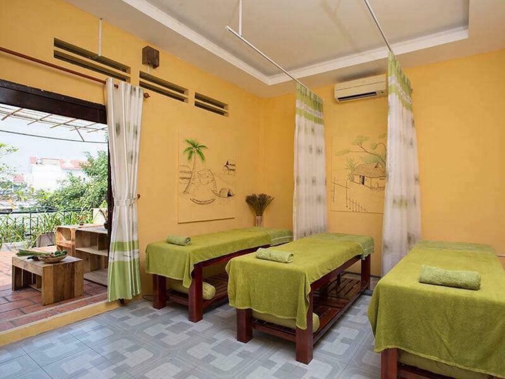 Massage Yoni Nâng Tầm Dịch Vụ Massage Tại Nha Trang Cho Kỳ Nghỉ Hoàn Hảo